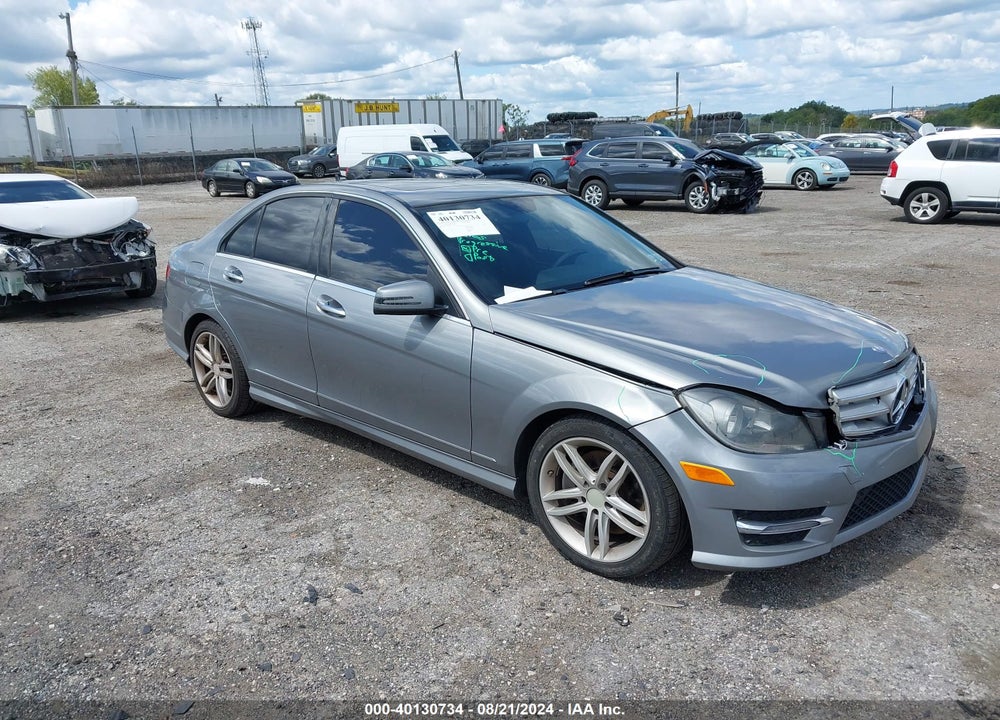 2013 MERCEDES-BENZ C 300 LUXURY 4MATIC/SPORT 4MATIC VIN: WDDGF8AB5DA821967
