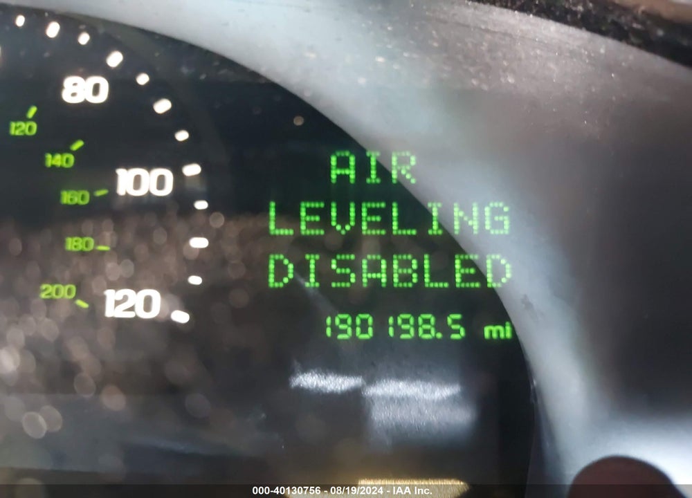1999 LINCOLN CONTINENTAL VIN: 1LNHM97V7XY647581