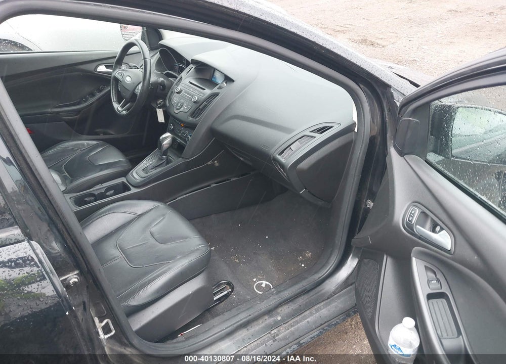 2016 FORD FOCUS VIN: 1FADP3F21GL293235