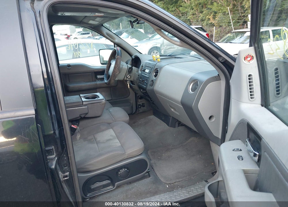 2005 FORD F-150 XLT VIN: 1FTRW14W15FA49187