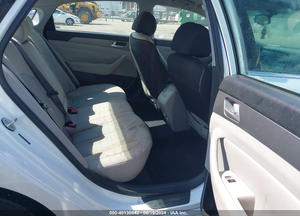 2015 HYUNDAI SONATA SE VIN: 5NPE24AF1FH190512