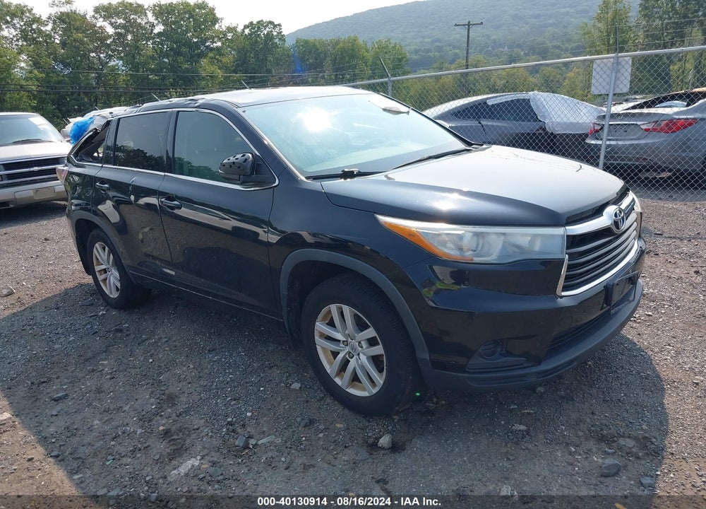 2015 TOYOTA HIGHLANDER LE V6 VIN: 5TDBKRFH7FS099846