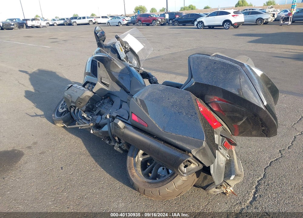2021 HONDA GL1800 D VIN: JH2SC7958MK300734