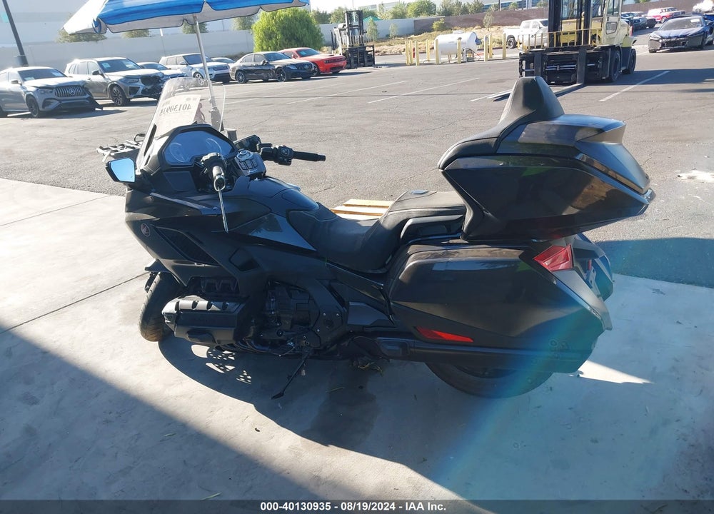 2021 HONDA GL1800 D VIN: JH2SC7958MK300734