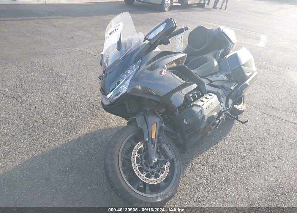 2021 HONDA GL1800 D VIN: JH2SC7958MK300734