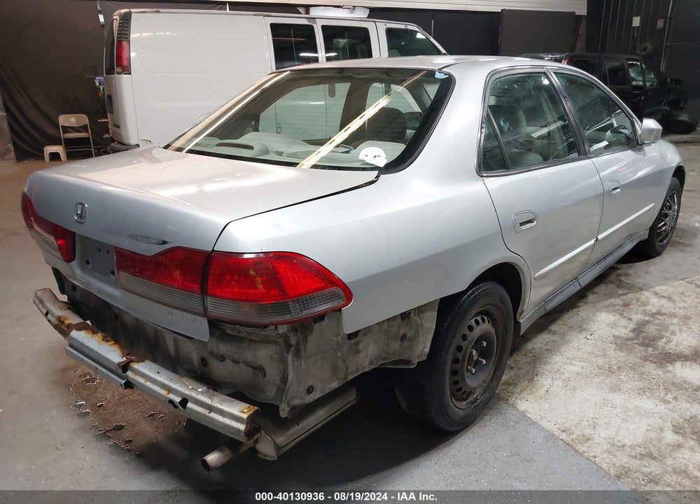 2002 HONDA ACCORD 2.3 LX VIN: 1HGCG66582A144120