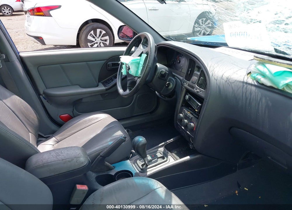 2004 HYUNDAI ELANTRA VIN: KMHDN56D94U115541