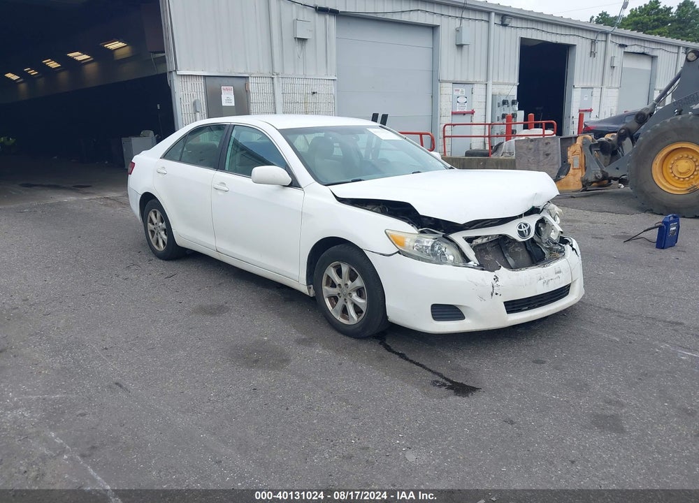 2011 TOYOTA CAMRY LE VIN: 4T1BF3EK8BU626924