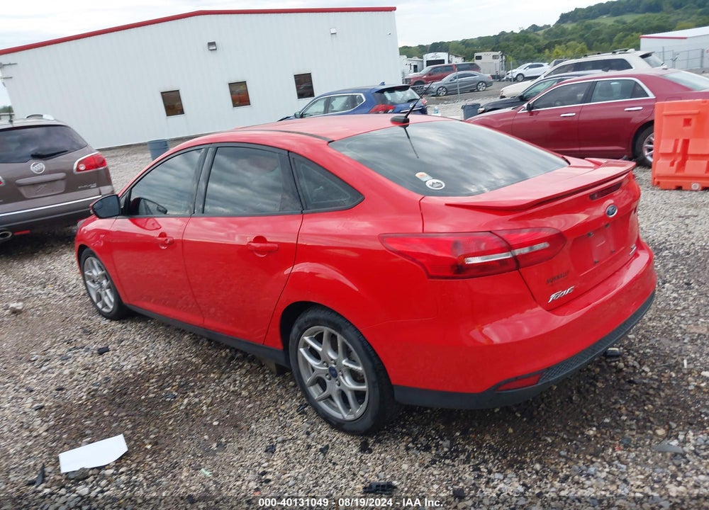 2015 FORD FOCUS SE VIN: 1FADP3F23FL385235
