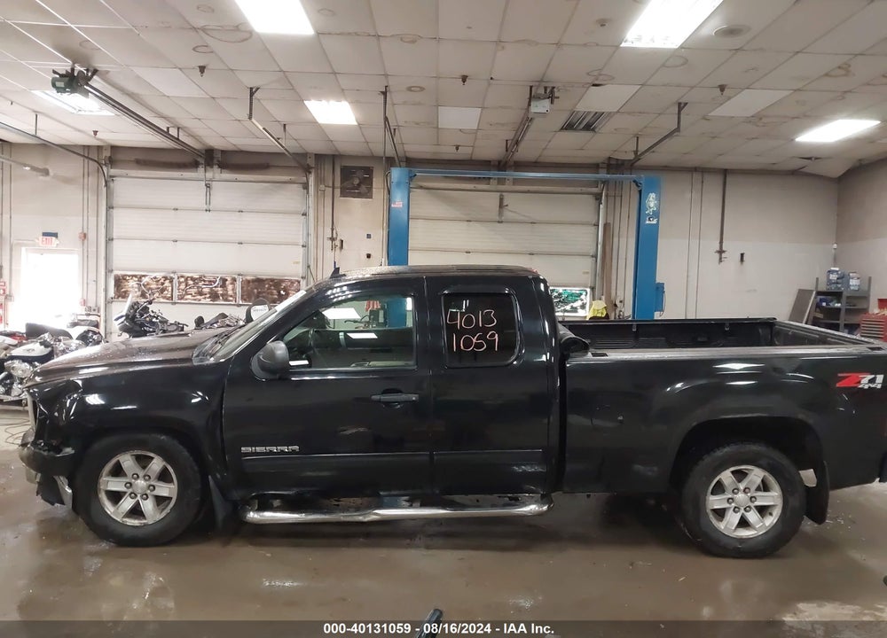 2011 GMC SIERRA 1500 SLE VIN: 1GTR2VE35BZ464093