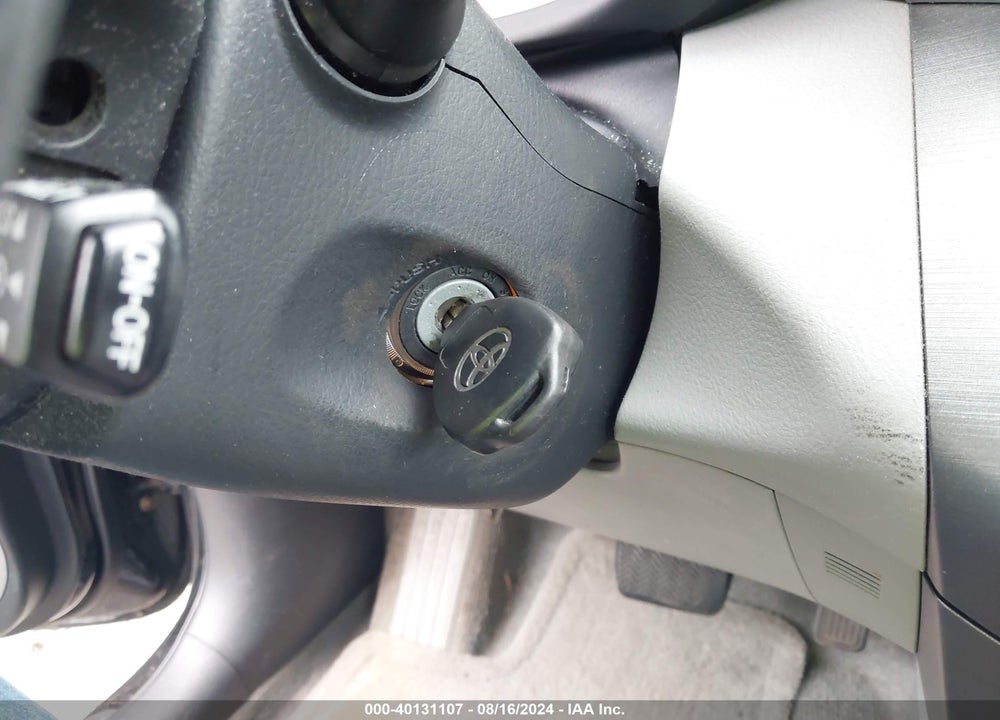 2011 TOYOTA RAV4 VIN: 2T3BF4DV2BW114522