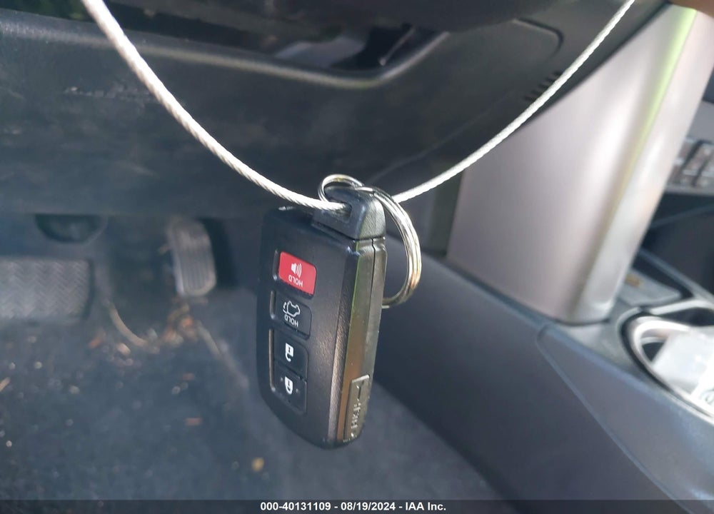 2018 TOYOTA RAV4 HYBRID LIMITED VIN: JTMDJREV9JD174943