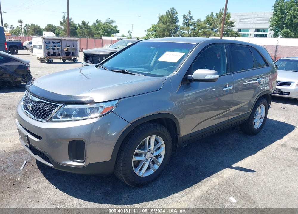 2014 KIA SORENTO LX VIN: 5XYKT3A61EG549812