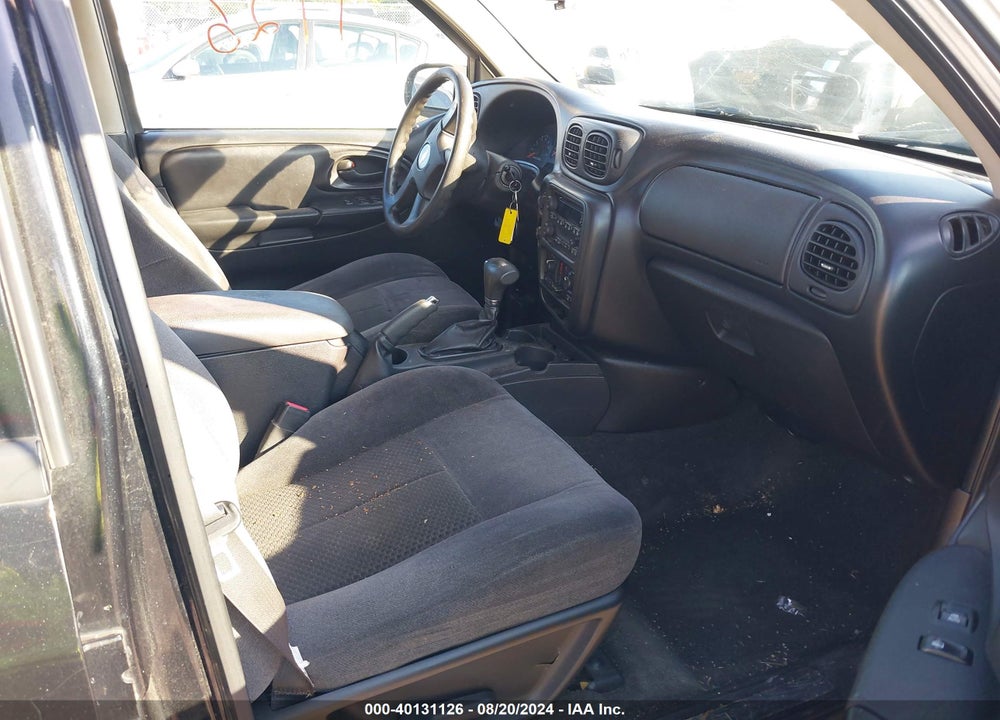 2009 CHEVROLET TRAILBLAZER LT VIN: 1GNDT33S792100497