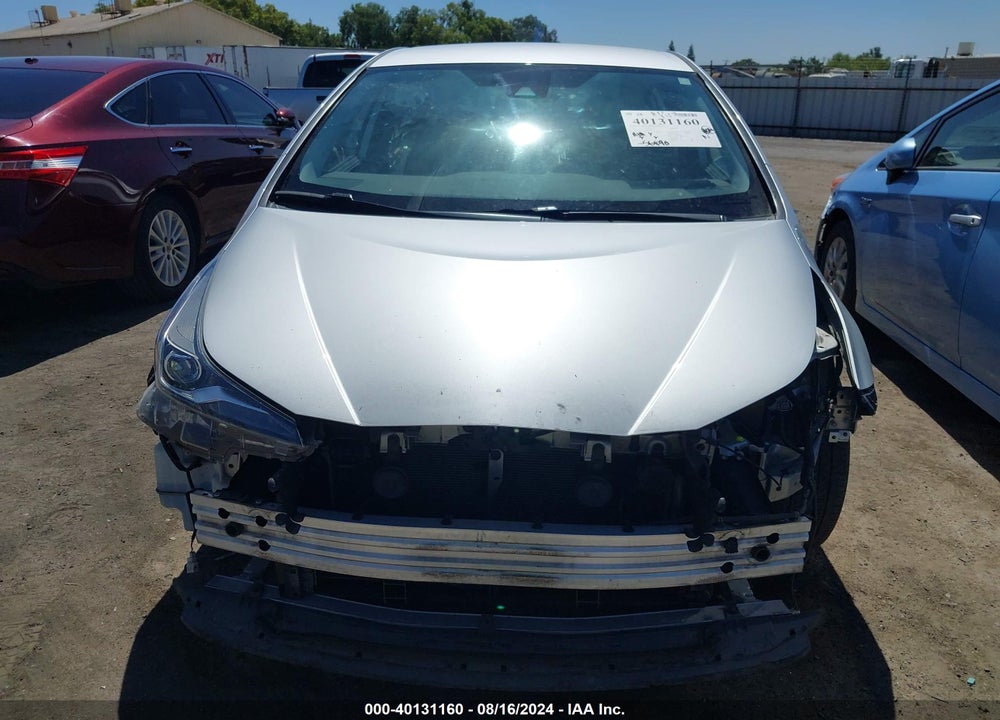 2019 TOYOTA PRIUS XLE VIN: JTDKARFU2K3085851