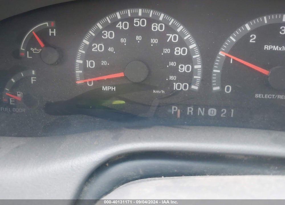 2001 FORD EXPEDITION VIN: 1FMRU15W41LA05566