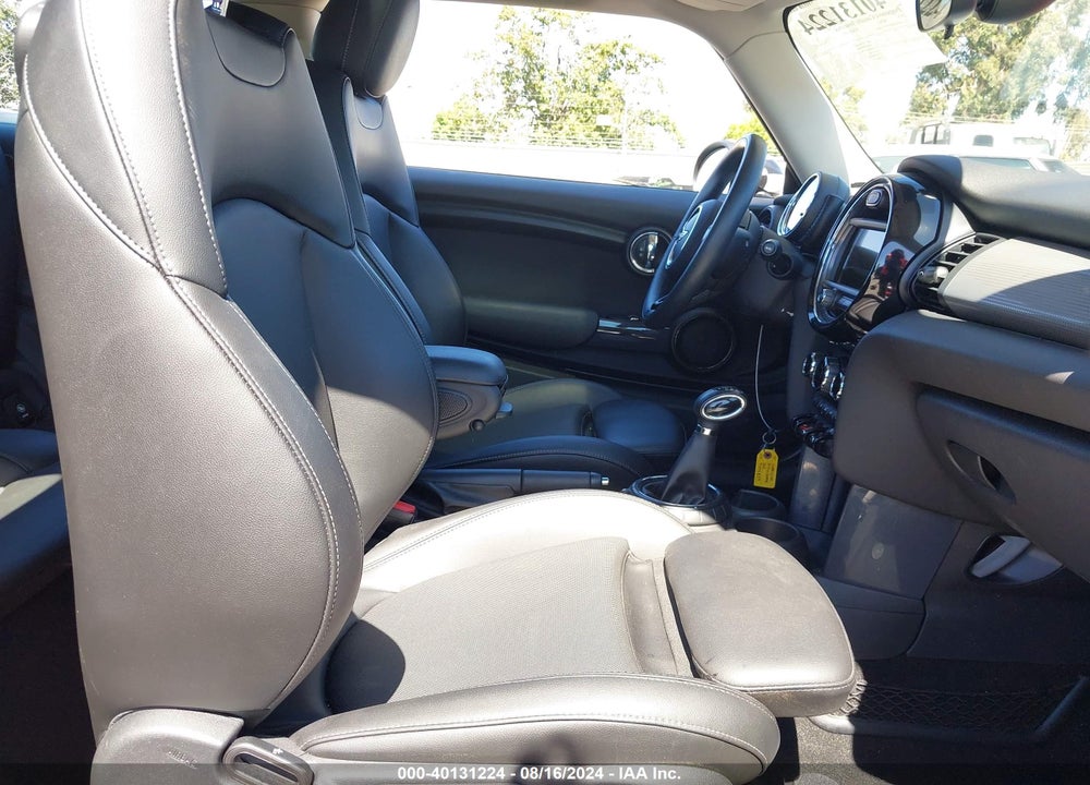 2015 MINI HARDTOP COOPER VIN: WMWXM5C57F3B34406
