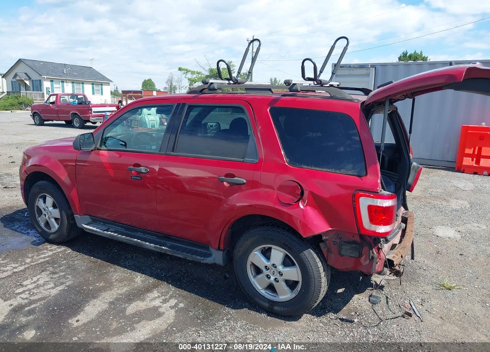 2010 FORD ESCAPE XLT VIN: 1FMCU0D77AKB28729
