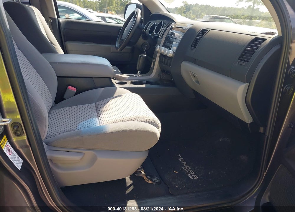 2013 TOYOTA TUNDRA GRADE 5.7L V8 VIN: 5TFUY5F10DX279342