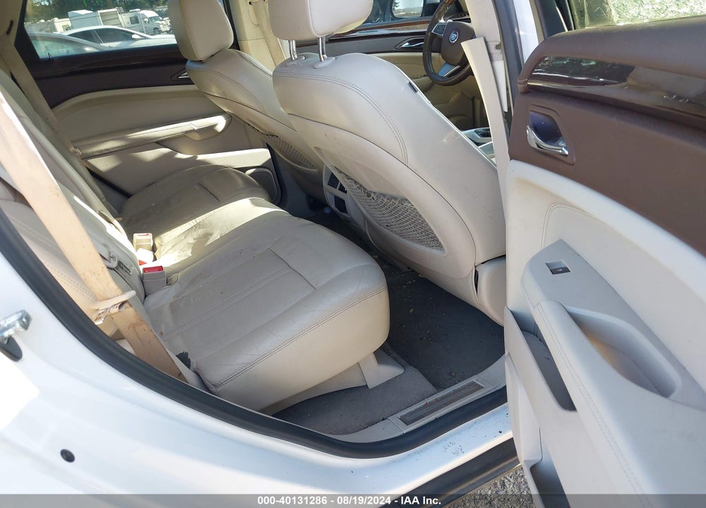 2011 CADILLAC SRX LUXURY COLLECTION VIN: 3GYFNAEY3BS580625