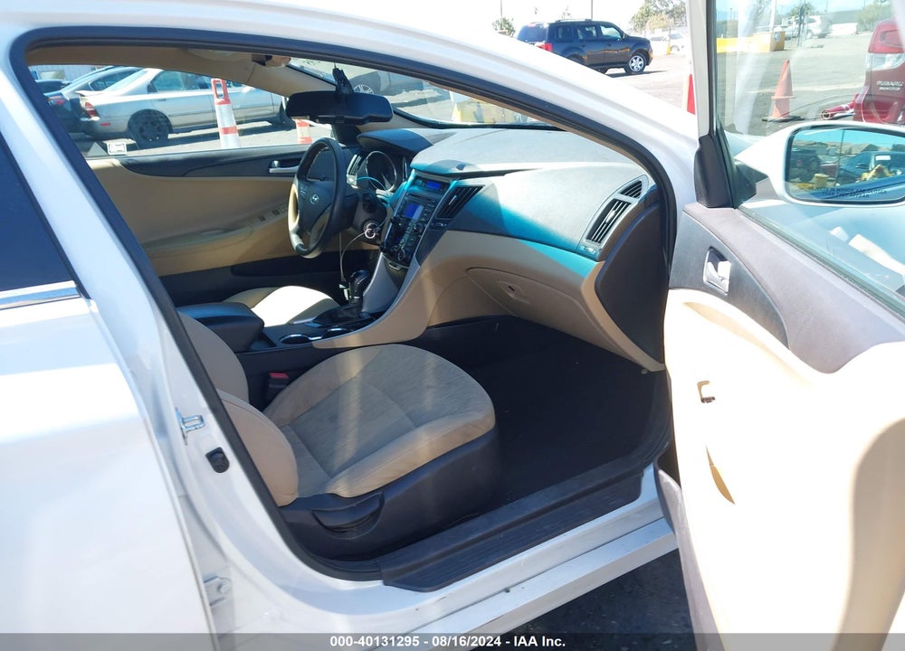 2013 HYUNDAI SONATA GLS VIN: 5NPEB4AC3DH707330