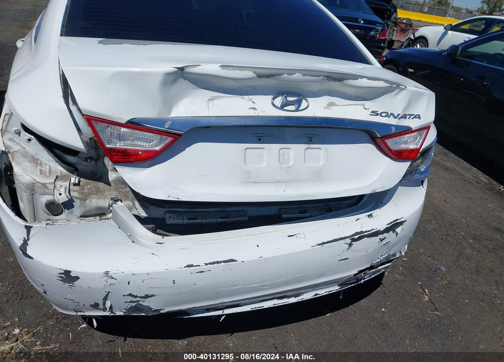 2013 HYUNDAI SONATA GLS VIN: 5NPEB4AC3DH707330