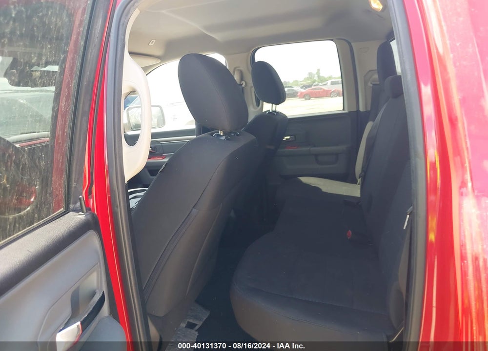 2019 RAM 1500 CLASSIC WARLOCK QUAD CAB 4X2 6'4 BOX VIN: 1C6RR6GT0KS734166