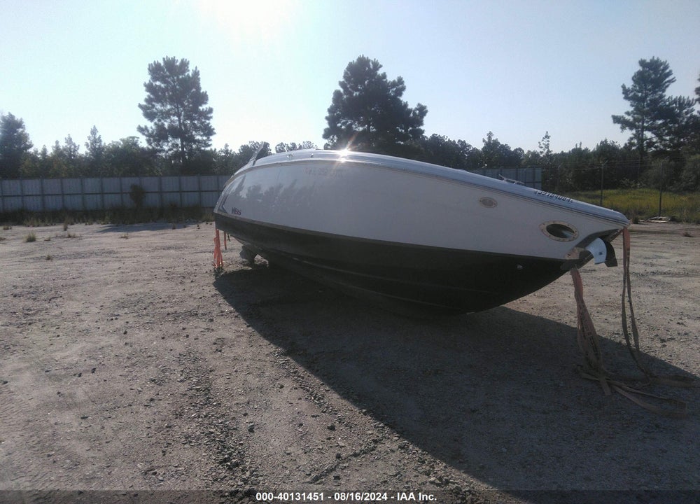 2017 COBALT WSS R7 SURF VIN: FGE7S046C717