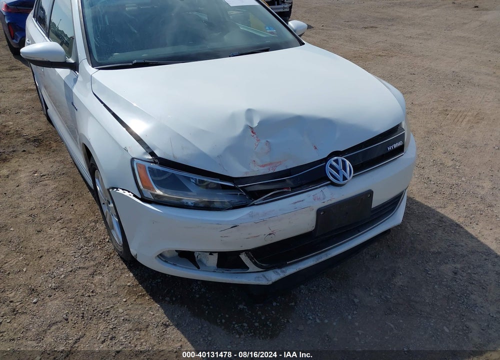 2014 VOLKSWAGEN JETTA HYBRID SEL VIN: 3VW637AJ1EM232013