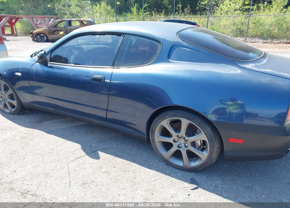 2004 MASERATI COUPE CAMBIOCORSA/GT VIN: ZAMBC38A840012980