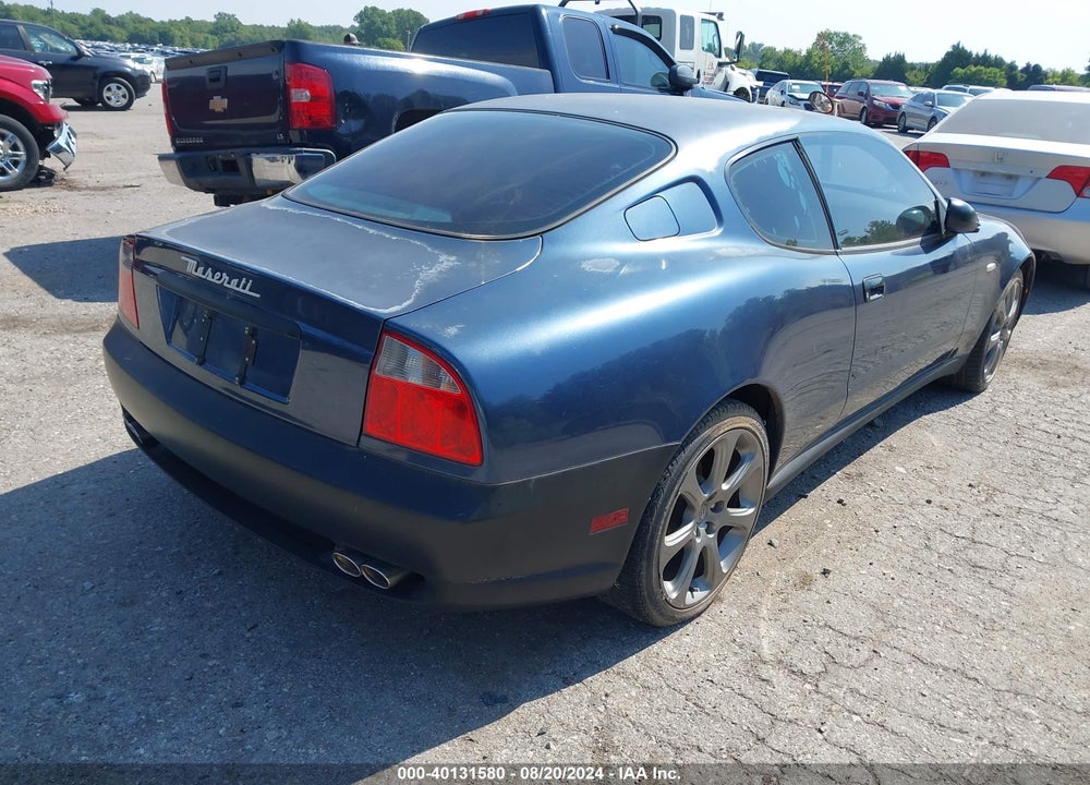 2004 MASERATI COUPE CAMBIOCORSA/GT VIN: ZAMBC38A840012980