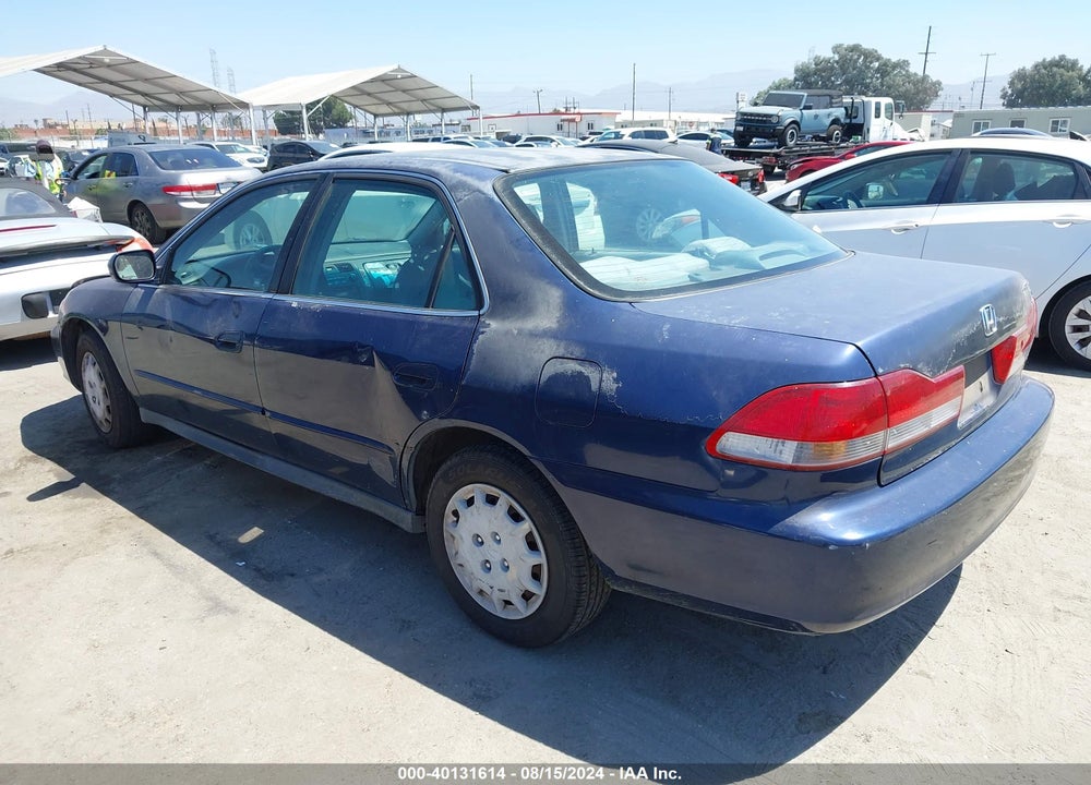 2001 HONDA ACCORD 2.3 LX VIN: 3HGCG66561G710422