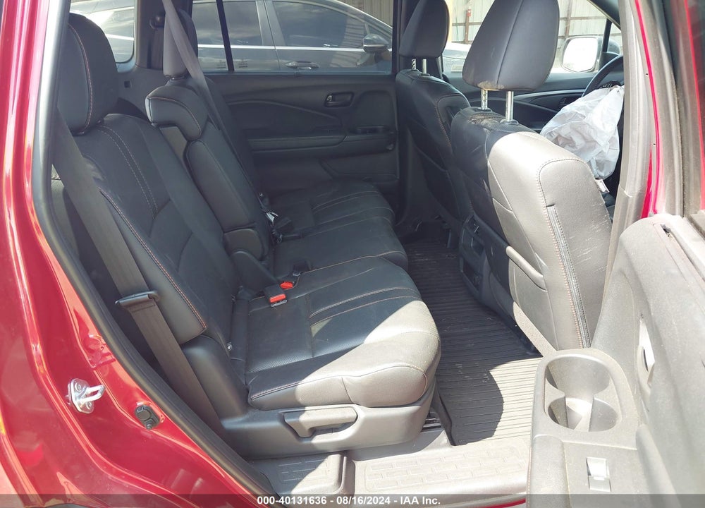 2022 HONDA PASSPORT VIN: 5FNYF8H65NB032444