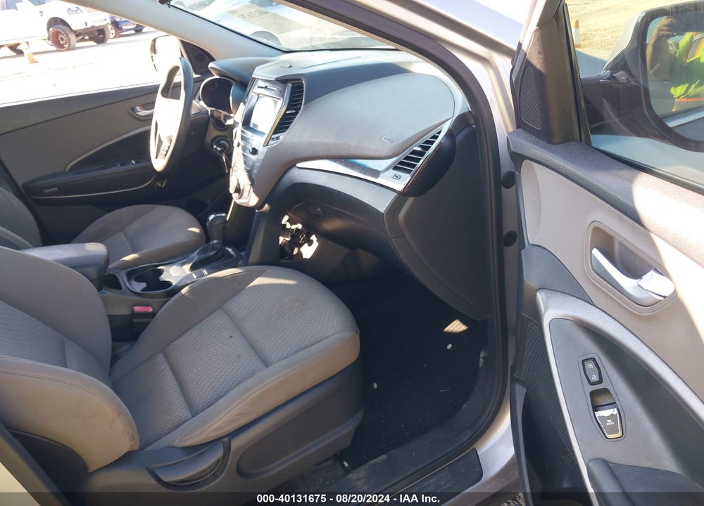 2018 HYUNDAI SANTA FE SE VIN: KM8SM4HFXJU267472