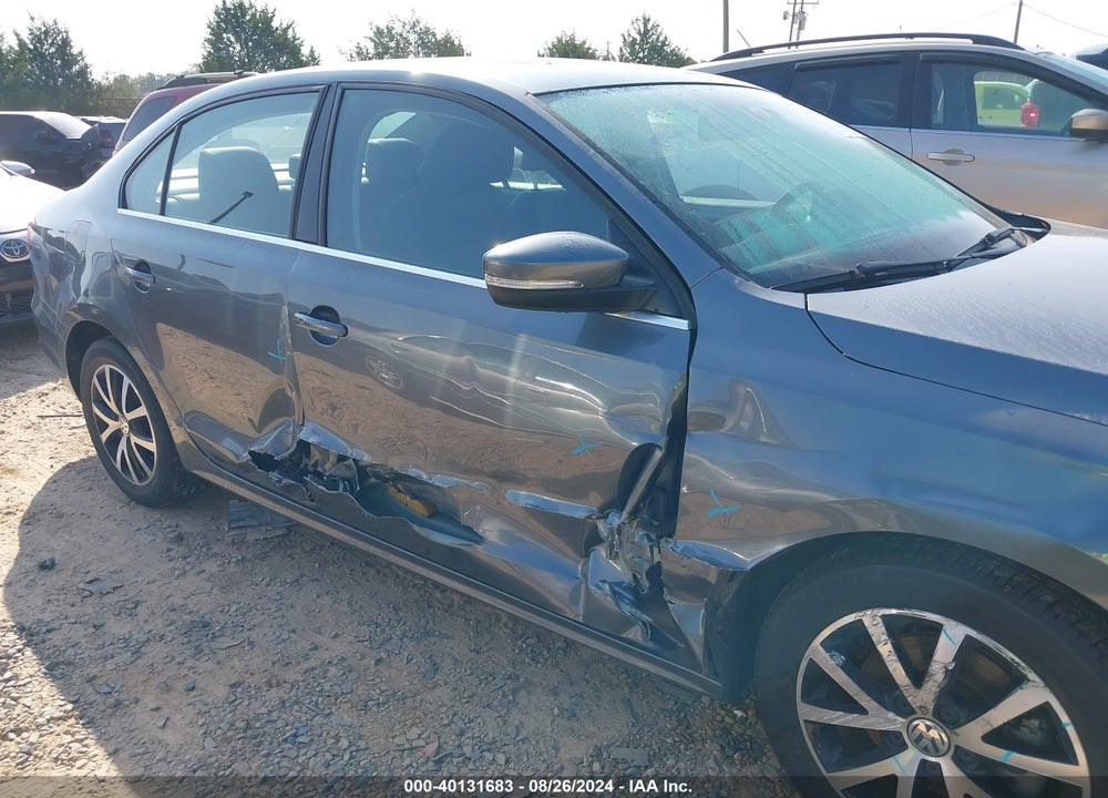 2017 VOLKSWAGEN JETTA 1.4T SE VIN: 3VWDB7AJ0HM414400