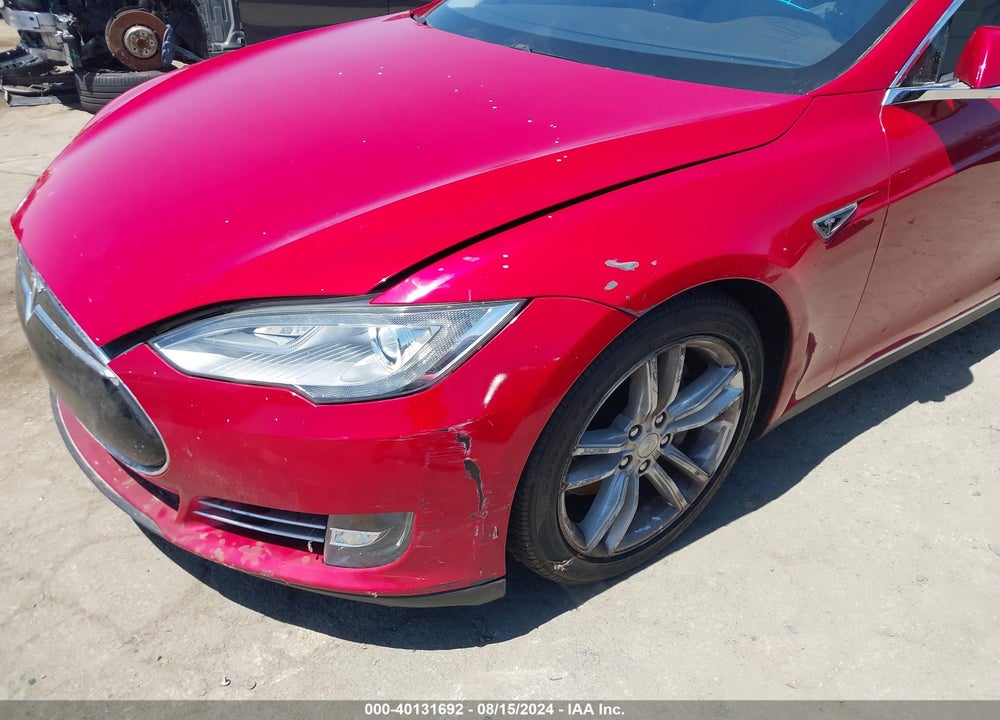 2013 TESLA MODEL S VIN: 5YJSA1AG2DFP11066