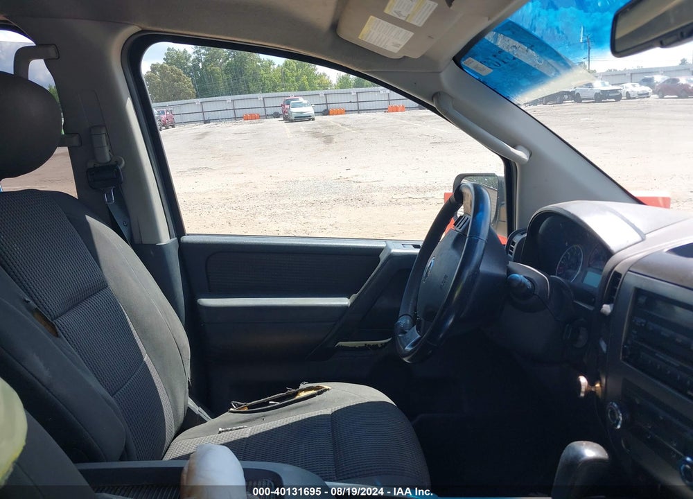 2011 NISSAN TITAN SV VIN: 1N6BA0ED9BN323807