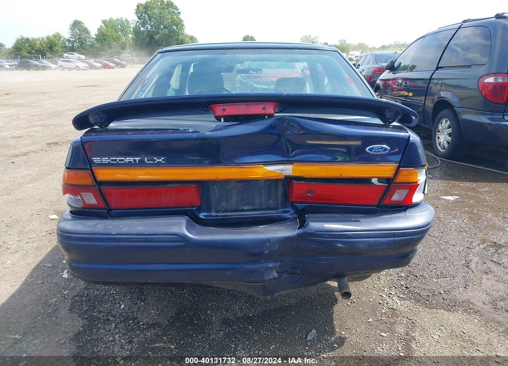 1996 FORD ESCORT LX VIN: 3FASP11J6TR137830