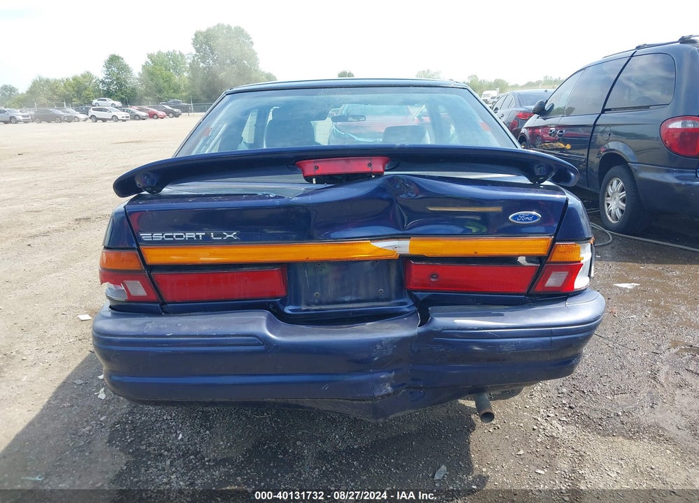1996 FORD ESCORT LX VIN: 3FASP11J6TR137830