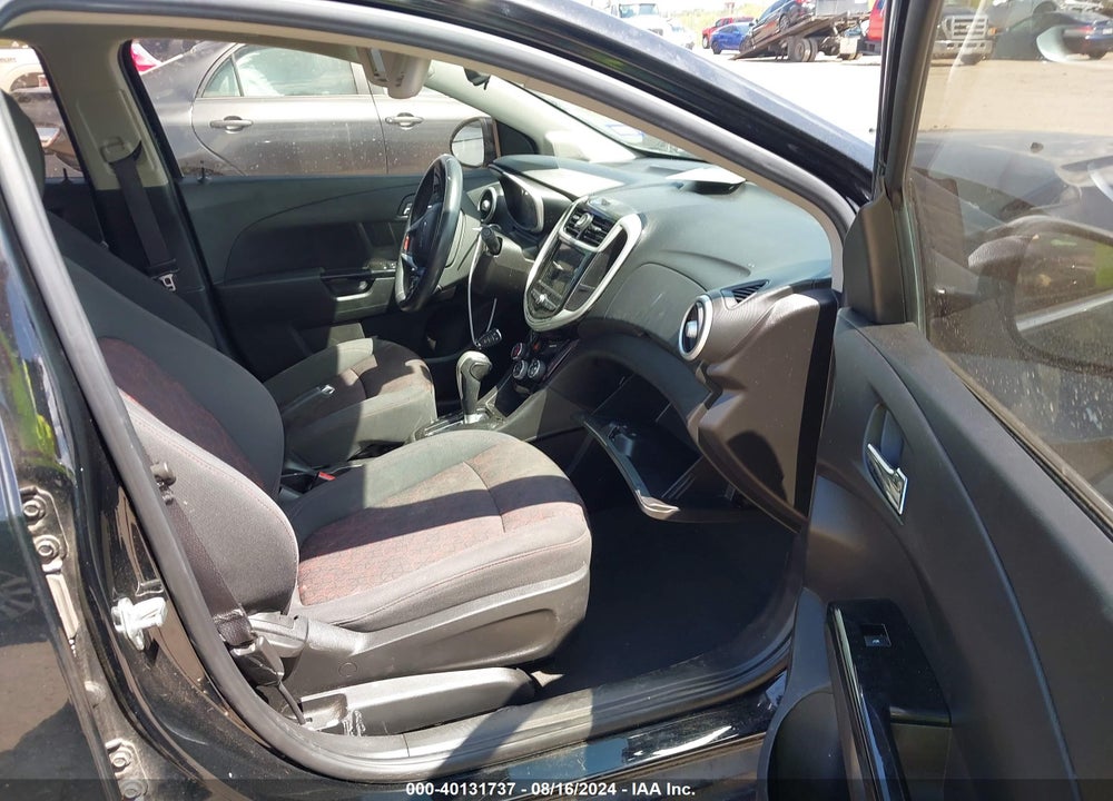 2018 CHEVROLET SONIC LT AUTO VIN: 1G1JD5SH5J4111820