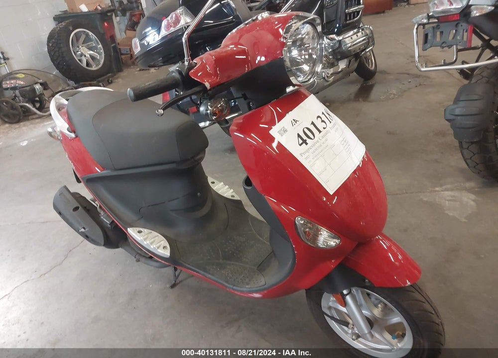 2022 GENUINE SCOOTER CO. BUDDY 50 VIN: RFVPAP5A0N1132494