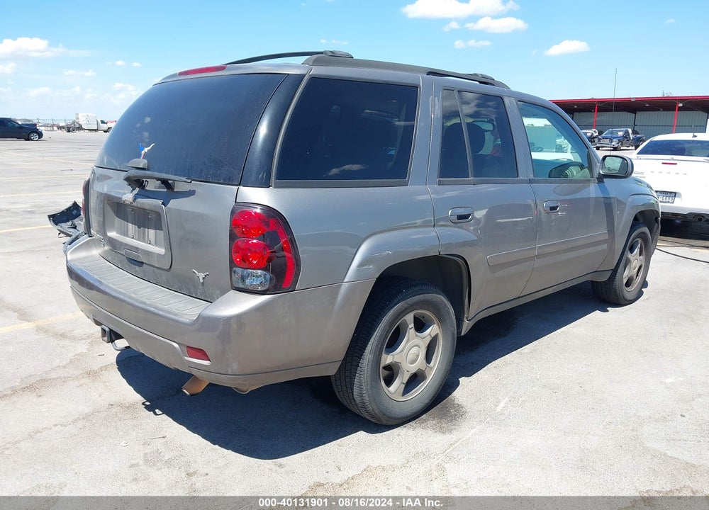 2008 CHEVROLET TRAILBLAZER LT VIN: 1GNDS13S582132192