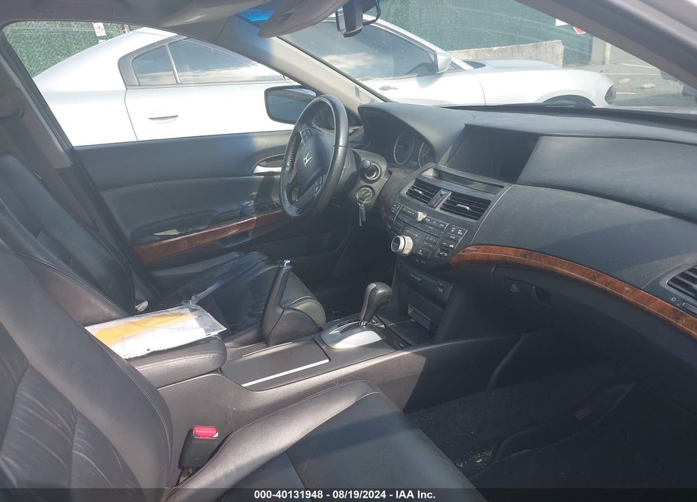 2011 HONDA ACCORD 2.4 EX-L VIN: 1HGCP2F87BA026952