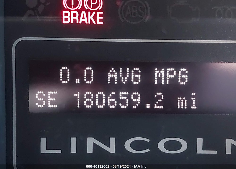 2010 LINCOLN NAVIGATOR VIN: 5LMJJ2H59AEJ11270