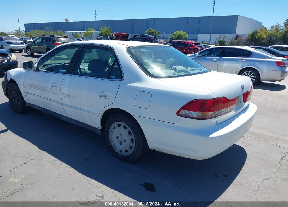 2001 HONDA ACCORD 2.3 LX VIN: JHMCG66541C025111