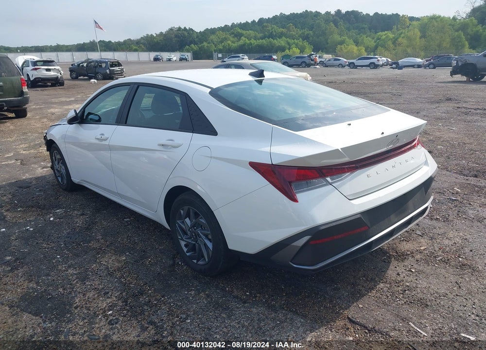 2024 HYUNDAI ELANTRA VIN: KMHLM4DG8RU649420