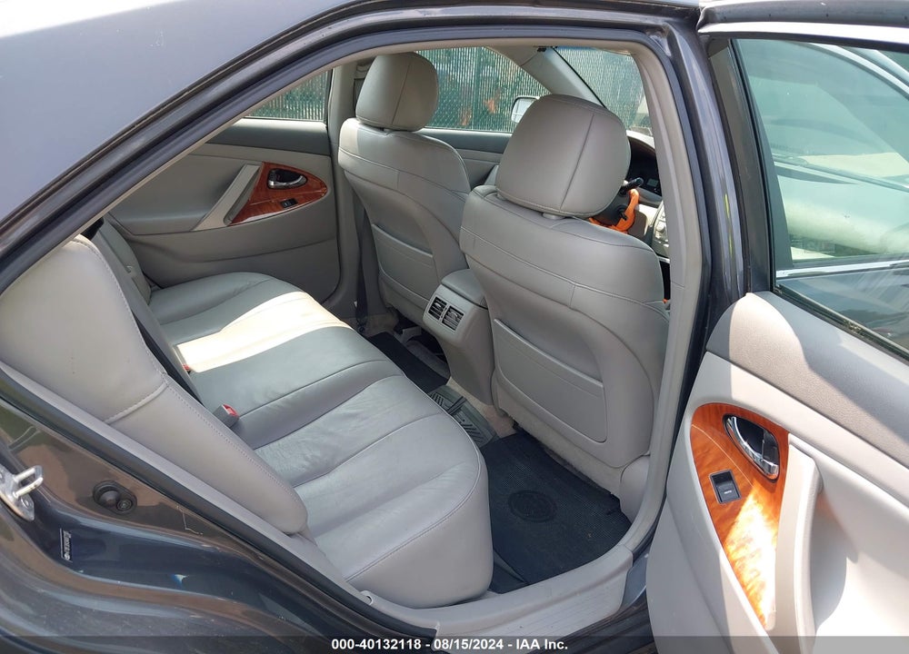2010 TOYOTA CAMRY XLE VIN: 4T1BF3EK5AU071185
