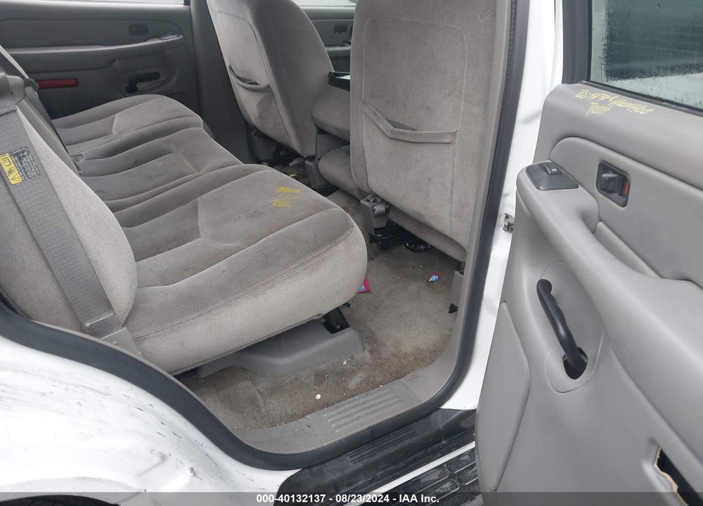 2005 GMC YUKON SLE VIN: 1GKEC13V95R122261