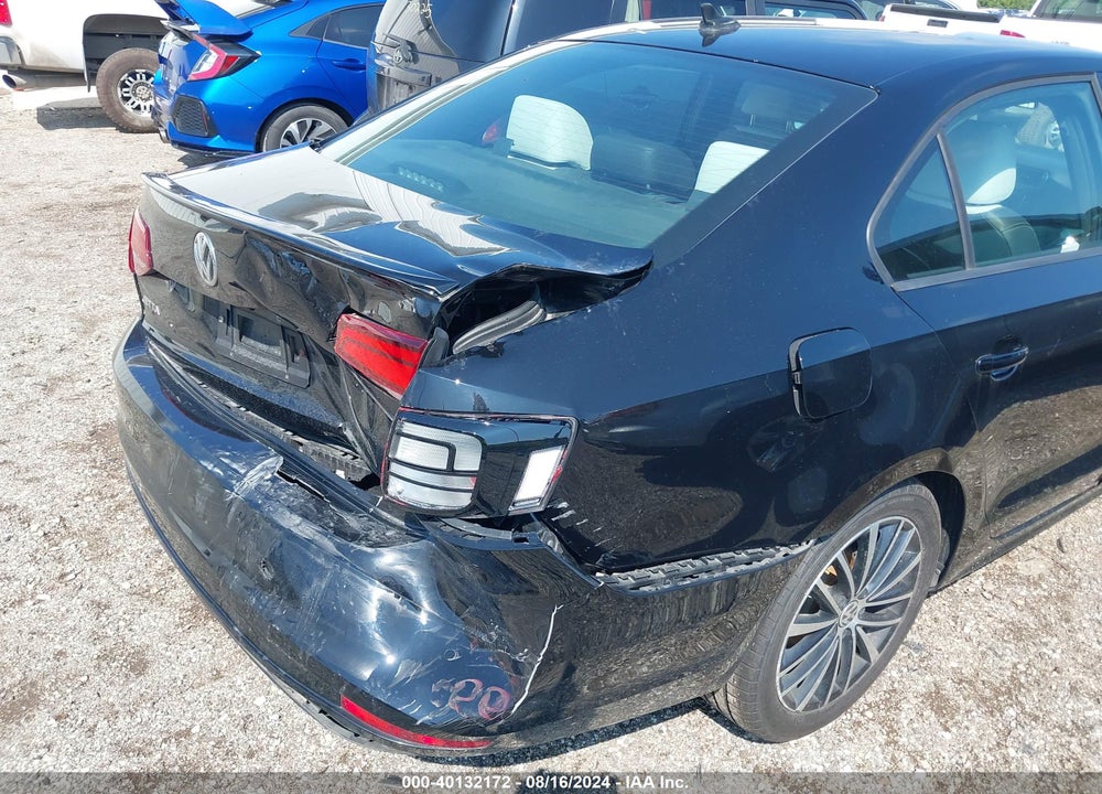 2016 VOLKSWAGEN JETTA 1.8T SPORT VIN: 3VWD17AJ2GM247443