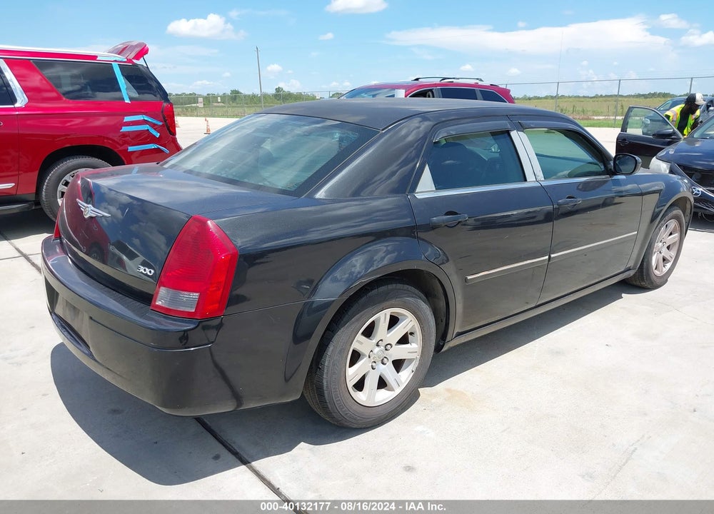 2007 CHRYSLER 300 VIN: 2C3LA43R47H785936